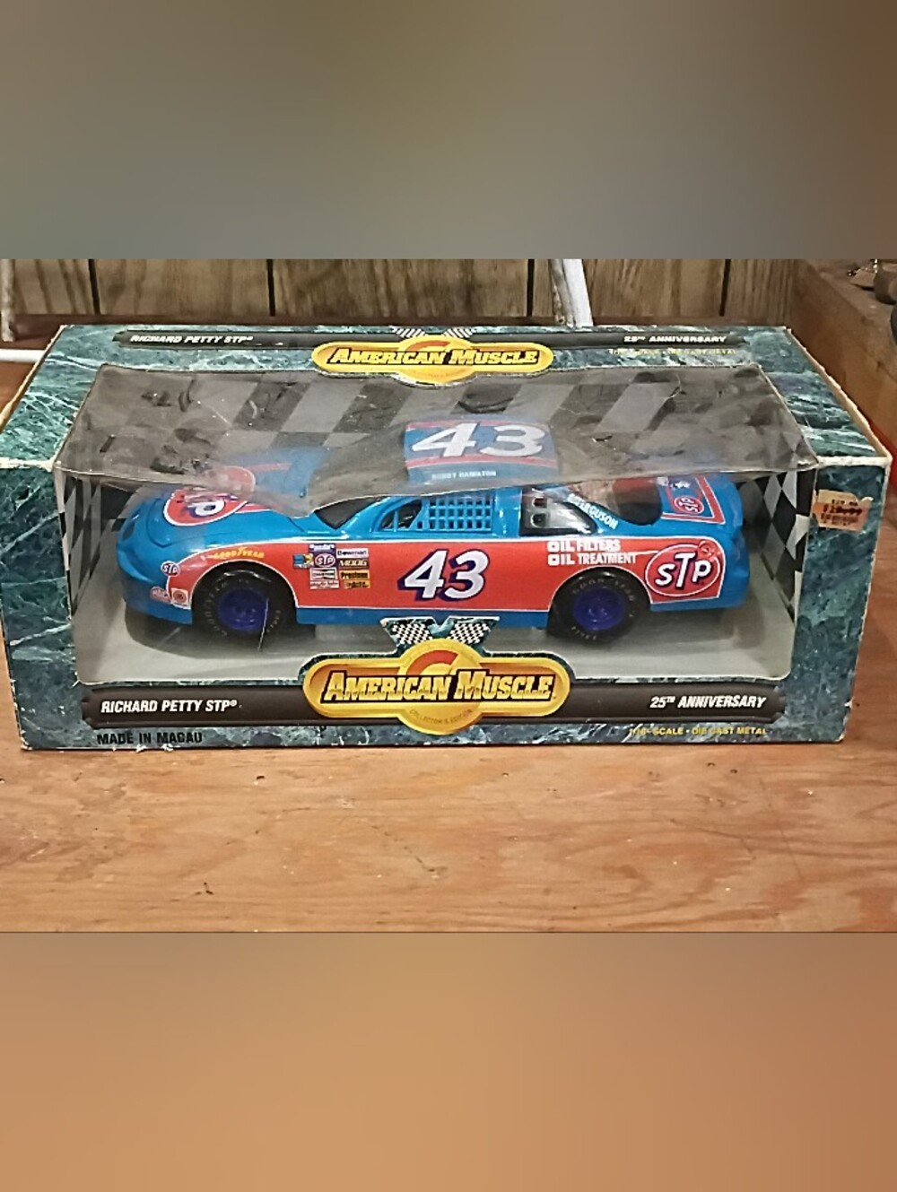 Ertl American Muscle 1:18 Richard Petty STP #43 25th Anniversary 1979